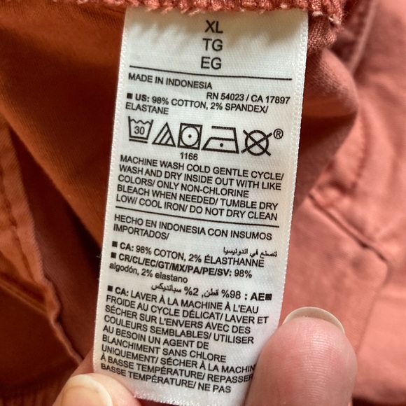 Old Navy High-Waisted OGC Chino Pants Size XL - Picture 6 of 9